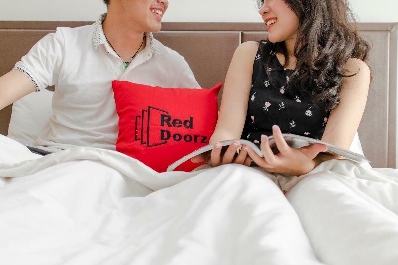 Reddoorz Near Universitas Wijaya Kusuma Surabaya Exterior photo
